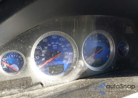 2010 Volvo Xc90 3.2 R-Design from USA, damaged, VIN YV4982CFXA1535504